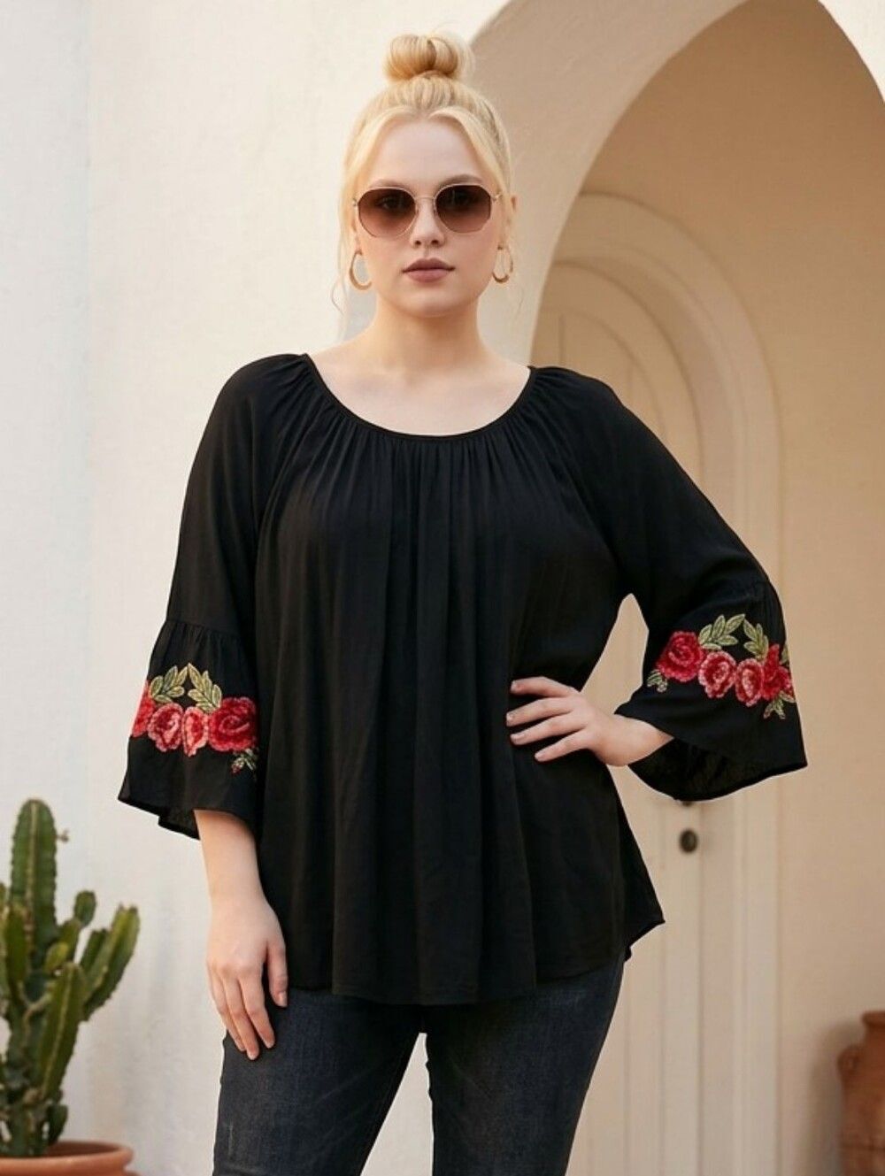 Embroidered Rose Tunic Top Women's 3XL Black Bell Sleeve Peasant Blouse Resort
